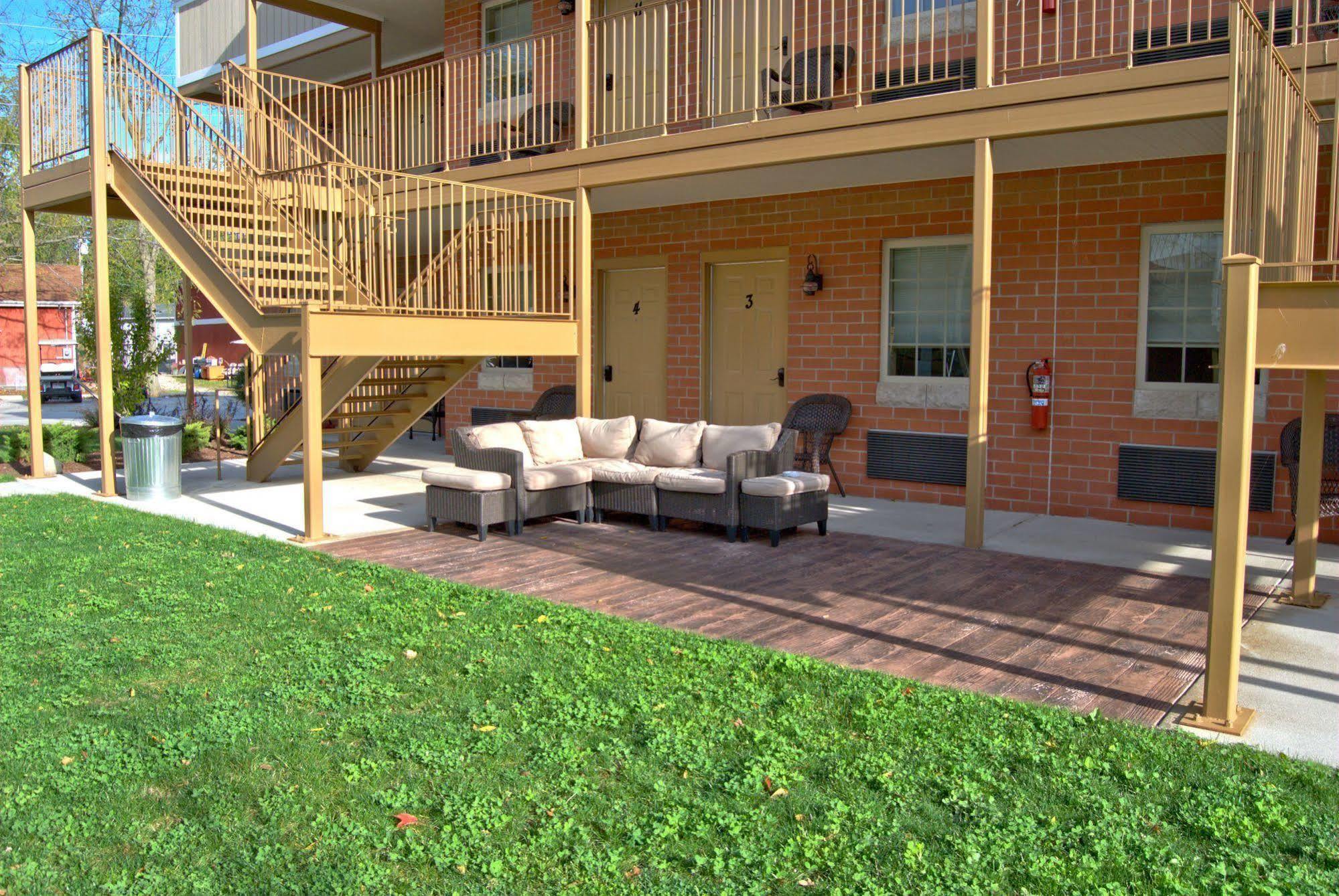 Put-In-Bay Victory Station Hotell Eksteriør bilde